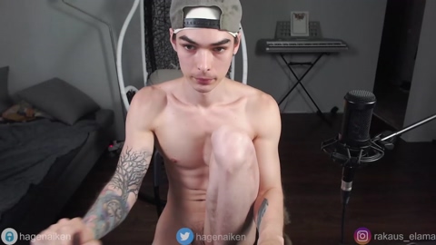 hengen_aiken  05-08-2022 video toys