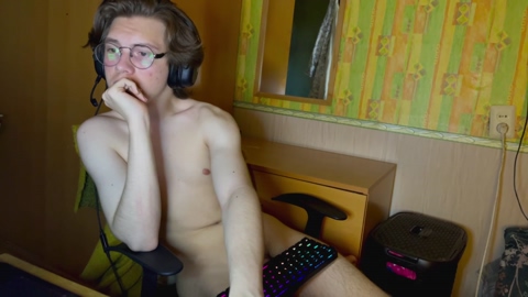 little_felix  05-08-2022 video Pretty