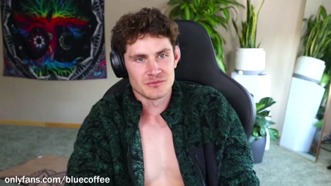 bluecoffee  10-08-2022 video gag