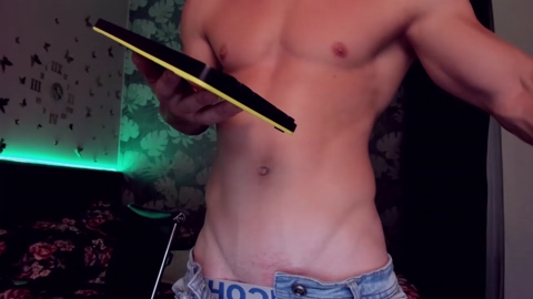 elliot_muscle  10-08-2022 video handsome