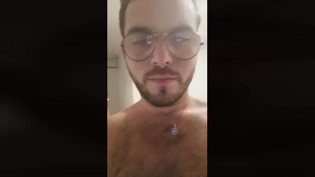 2horny2gay  11-08-2022 Recorded Video legs