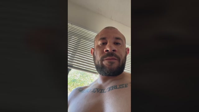 Krazyboysb357  12-08-2022 Recorded Video kiss