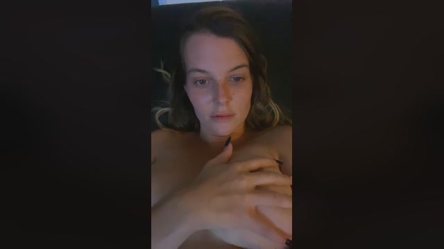 Michellle23  11-08-2022 horny Females