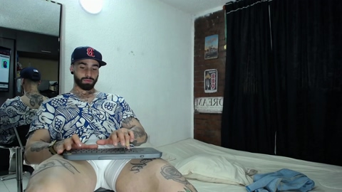 Tiagocameron  12-08-2022 Recorded Video striptease