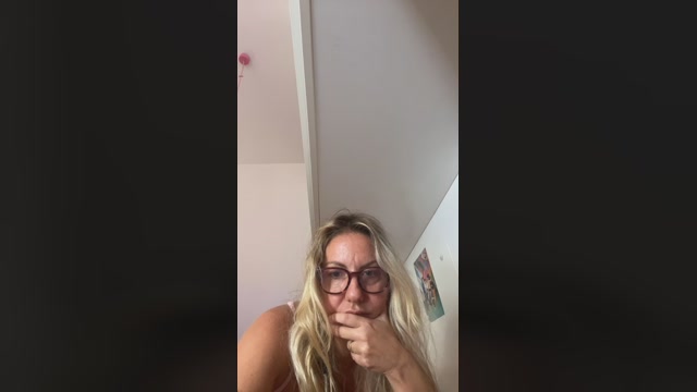 sexyVeronika 12-08-2022 cute 