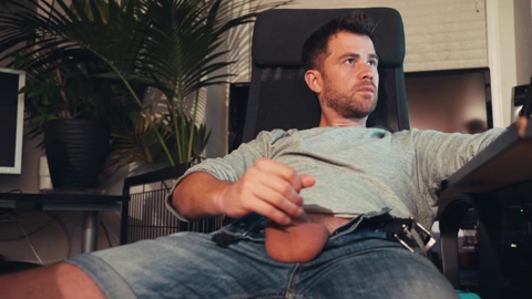 jackoffdude85  14-08-2022 video Topless