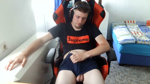 HotTwinkXL  15-08-2022 Recorded Video bigtoys