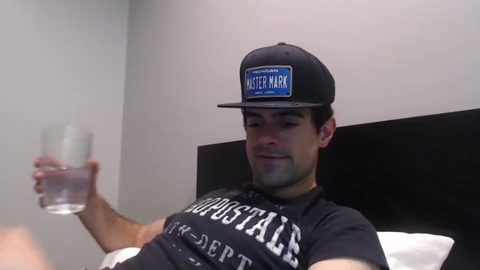 michmark23  14-08-2022 video yummy