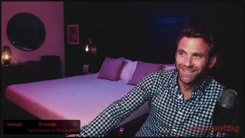 bareleeworking  16-08-2022 video fuckface