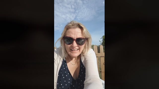 LADY_CHARLYNE 17-08-2022 sucktits 