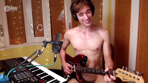 sahueso  16-08-2022 video kissing