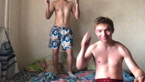 stralght_twinks  17-08-2022 video juicy