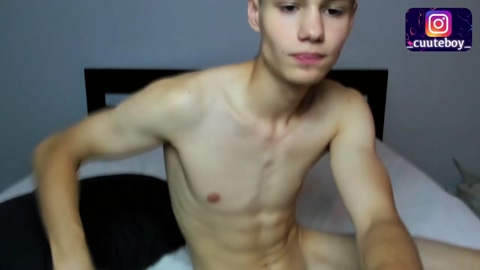 cuute_boy  17-08-2022 video suckshow