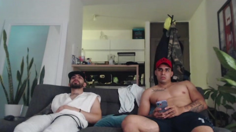 fratguysonline  18-08-2022 video horny