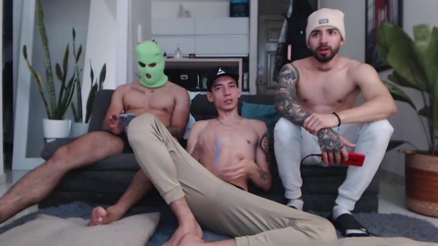 fratguysonline  17-08-2022 video bj-dildo