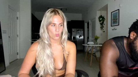 darkskinsnicker 19-08-2022 suckshow 