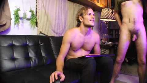 hollandhousestudios  19-08-2022 video Webcam