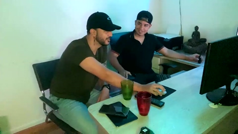 tommy_jhonn  19-08-2022 video kissing