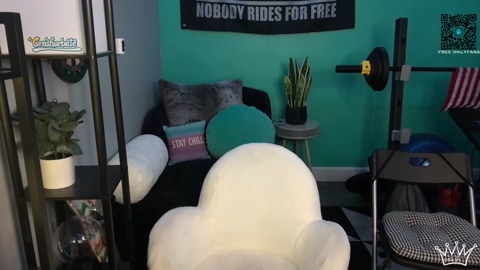 crashmonroe  20-08-2022 video legs