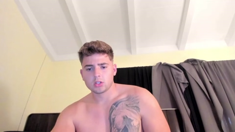 playboymateo  20-08-2022 video bigtoys