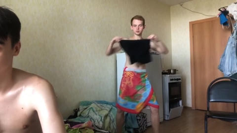 stralght_twinks  20-08-2022 video kissing