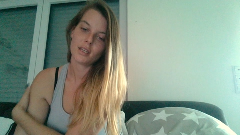 Michellle23  22-08-2022 Nude Females