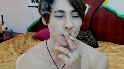 kevin_hug  23-08-2022 video moan