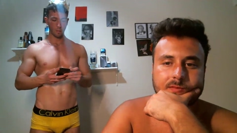 whitemuscle4  23-08-2022 Recorded Video yummy