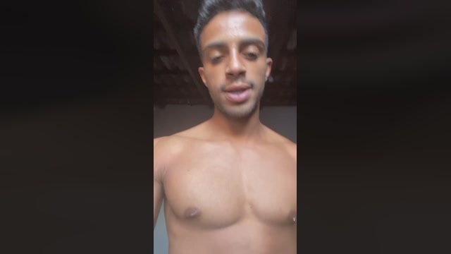 edmundotitoo  23-08-2022 Recorded Video handsome