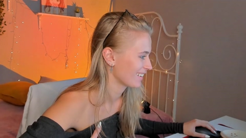 linellali 25-08-2022 bigboobs 