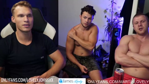 lovleycouplexxx  25-08-2022 video Topless