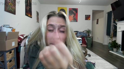 pr3ttyp1nkpussy 26-08-2022 sexy 