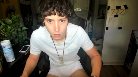 bashful4200  26-08-2022 video suckcock