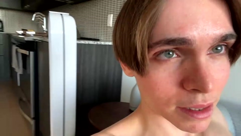 haydenalexei  28-08-2022 video kissing