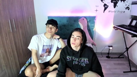 2gays_1straight  29-08-2022 video bigtoys