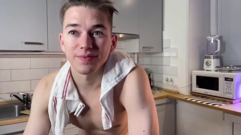 alexdavay  28-08-2022 video cute