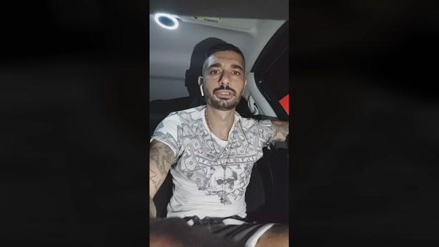 Toyboy_center  01-09-2022 Recorded Video fingers