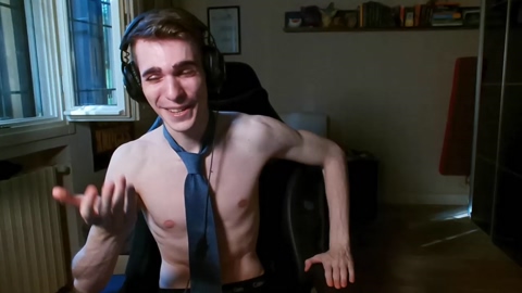 dumbnerd3  01-09-2022 video cute