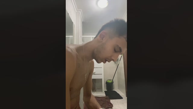 Alexyvictor  04-09-2022 Recorded Video cute