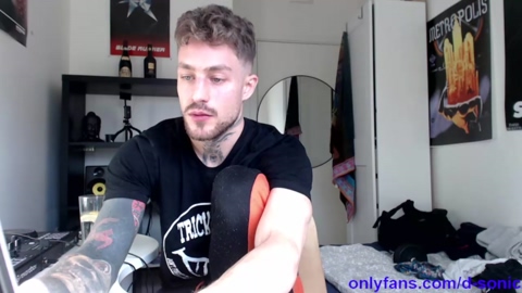 sonic12_12  04-09-2022 video striptease