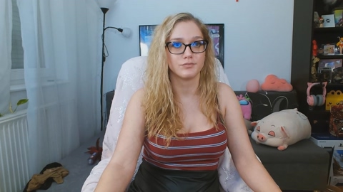 LunaNicole 08-09-2022 spanking 