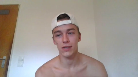 thormos7  08-09-2022 video gay