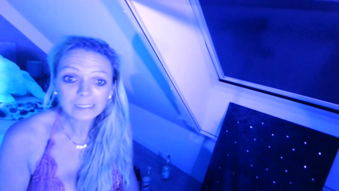 diamantpussyhot 10-09-2022 ass 
