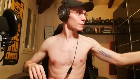 dumbnerd3  09-09-2022 video Webcam