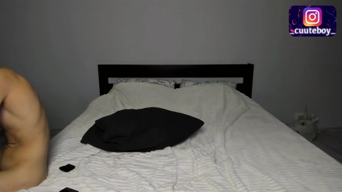 cuute_boy  10-09-2022 video Webcam