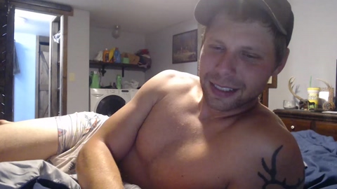 lancehardin  15-09-2022 video yummy