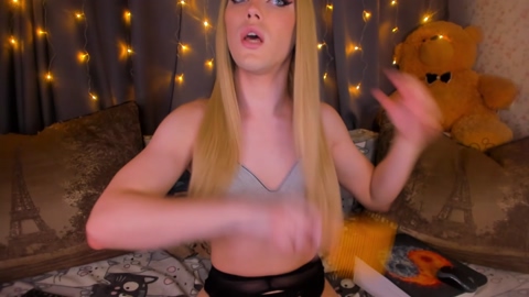 Britney Fox Ts