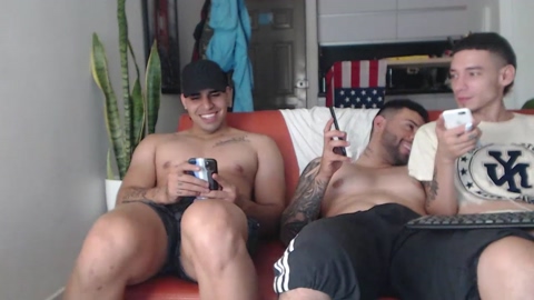 fratguysonline  20-09-2022 video juicy