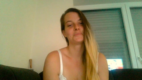 Michellle23  23-09-2022 analsex Females