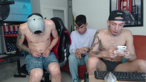 fratguysonline  23-09-2022 video sexy